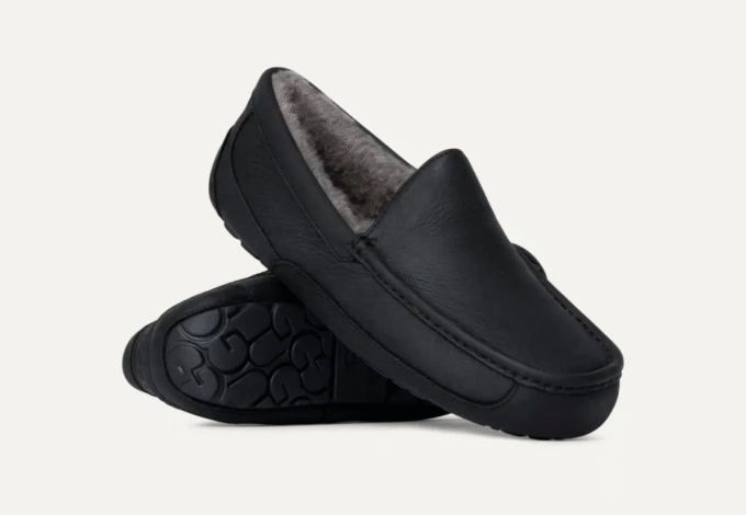 Ascot en cuir mat