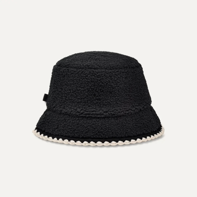 Chapeau UGGfluff festonné