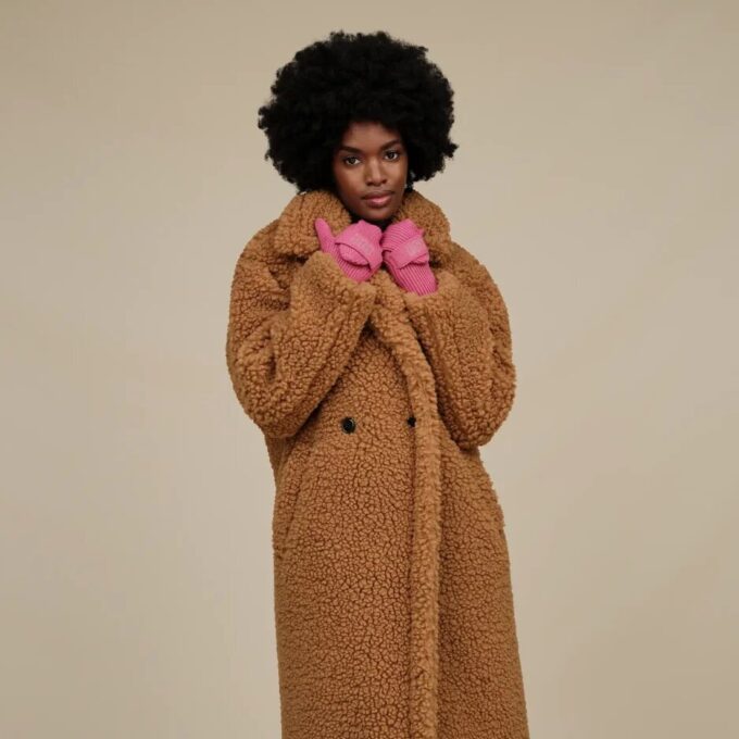 Manteau long en peluche de Gertrude